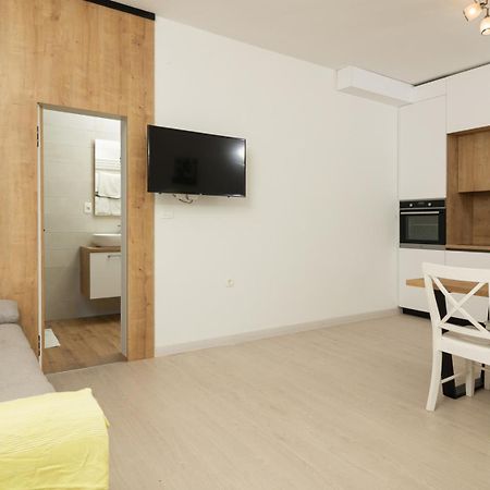 Apartments & Rooms Konoba Tomic Gornji Humac Quarto foto