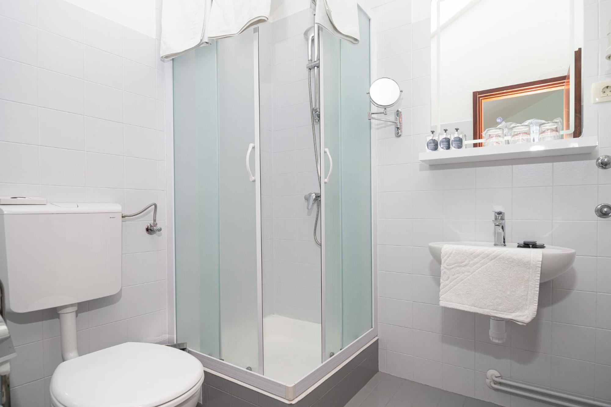 Apartments & Rooms Konoba Tomic Gornji Humac Quarto foto