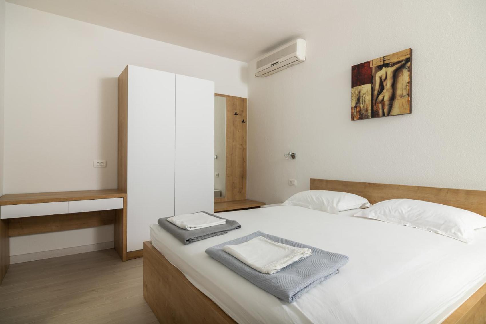 Apartments & Rooms Konoba Tomic Gornji Humac Quarto foto