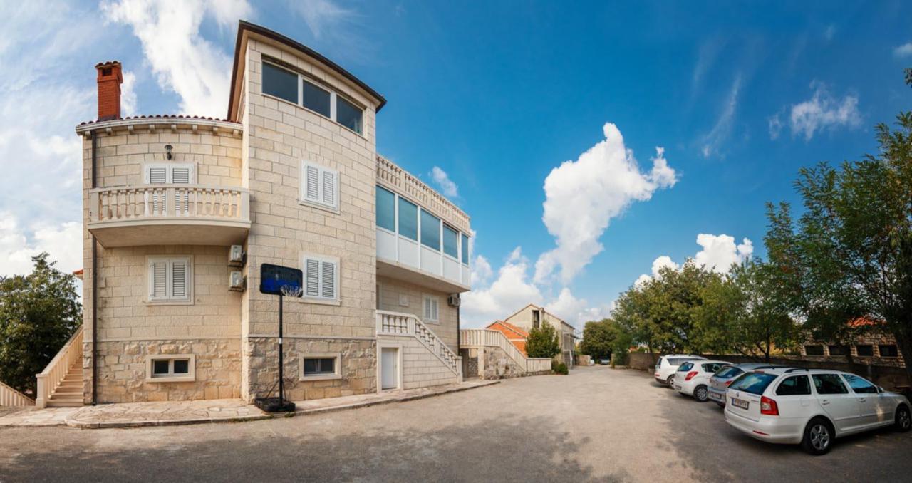 Apartments & Rooms Konoba Tomic Gornji Humac Exterior foto